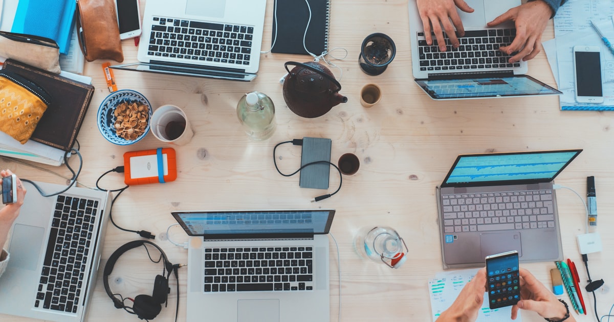 Raih Sukses Karir di Usia Muda: Panduan Digital Advertising untuk Generasi Z & Milenial