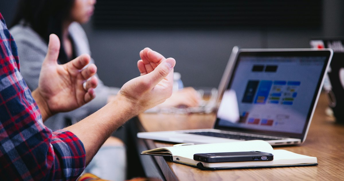 Level Up Your Career: Panduan Personal Branding untuk Praktisi Digital Advertising Muda (Usia 20-35)
