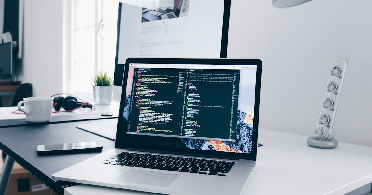 Menguasai Dunia Digital: Membangun Personal Branding untuk Karir Advertisingmu (20-35 Tahun)